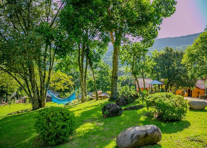 Hospedaria Farm Home